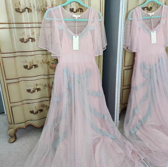 LoveShackFancy Hensley Gown - Picture 5 of 9